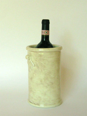 Bottle holder (PB00) in Bianco Antico (BNC001)